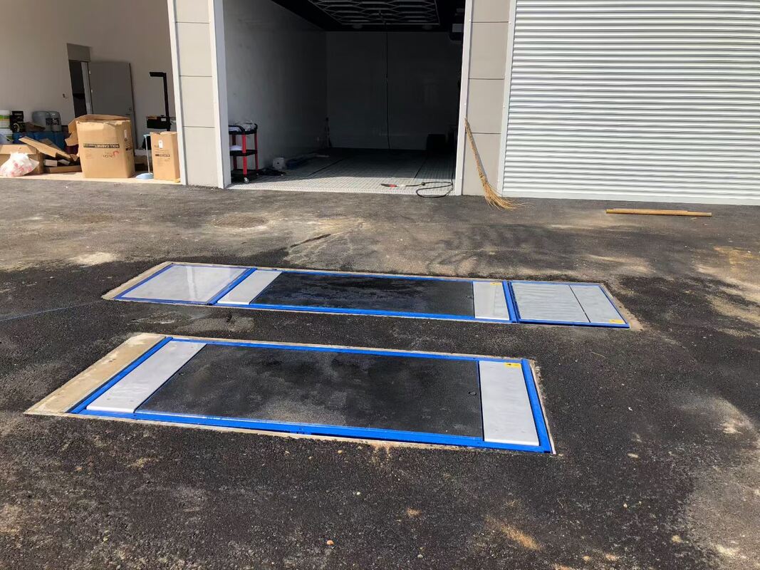 Cartesykj Luxury เครื่องทดสอบเบรคแบบแบน 3T 10T 15T อุปกรณ์ตรวจสอบยานพาหนะช่องทางทดสอบยานพาหนะ 2CTHPB-13 พร้อมระบบกันสะเทือนด้านข้างเพลาโหลดเบรกทดสอบ