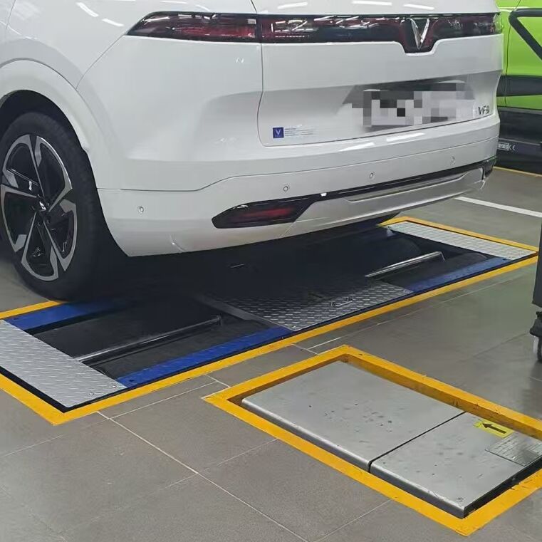 Cartesy ยี่ห้อ CTGT-3-3C Roller Trinity Vehicle Test Line เครื่องทดสอบเบรกแบบลูกกลิ้งพร้อมโหลดเพลา เครื่องทดสอบการลื่นด้านข้างแผ่นเดียวสำหรับยานพาหนะขนาดเล็ก