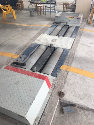 15 ตันภาระ รถยนต์ Chassis Dynamometer รถยนต์ Dynamometer รถยนต์สายการทดสอบสําหรับการออกอากาศ การบริโภคเชื้อเพลิง